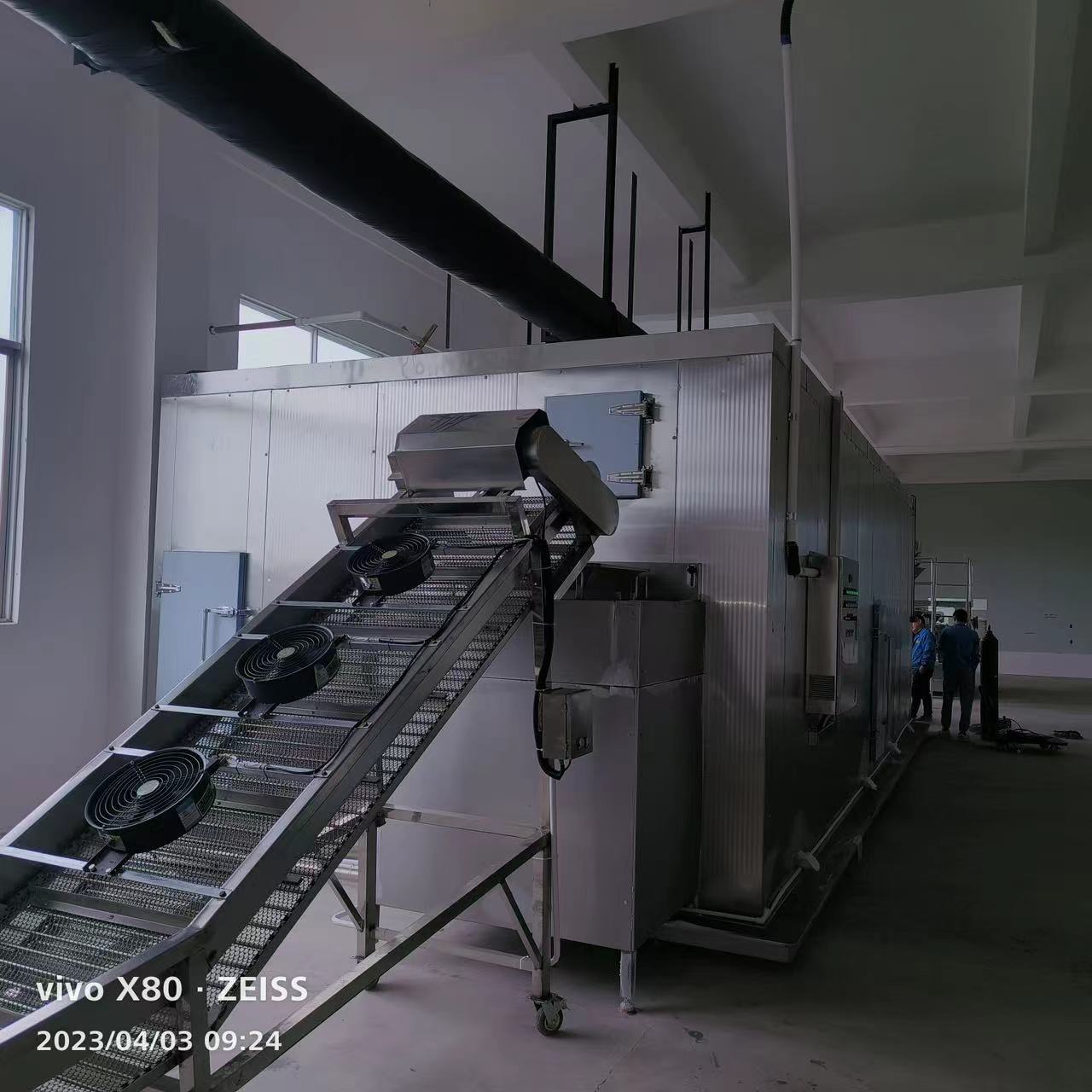 來自首位家冷鏈的高品質流化床速凍機 FSLD5000 藍莓速凍機 